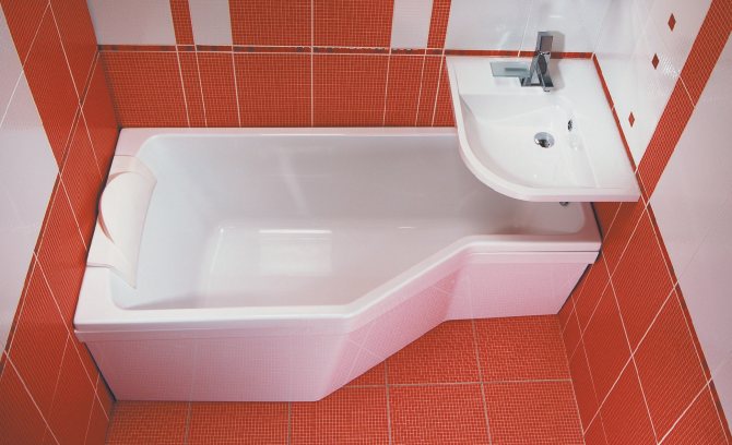 Самые неудачные модели ванн для маленькой или очень узкой ванной комнаты