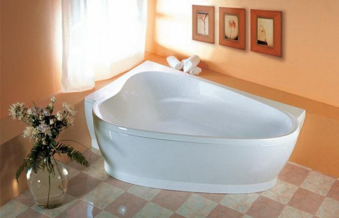 Акриловая или чугунная ванна: какой вариант выбрать?