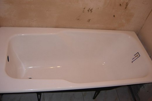 Чугунная эмалированная ванна, фото