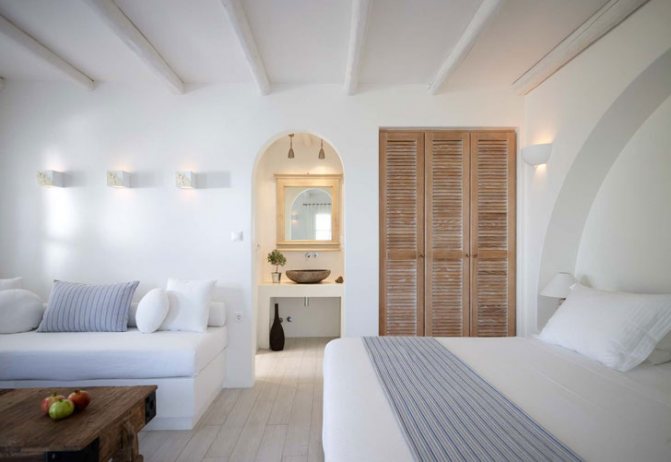 греческий интерьер комнаты в средиземноморском стиле