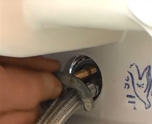Как установить раковину тюльпан в ванной своими руками, видео. Как установить раковину тюльпан своими силами: поэтапный инструктаж Установка раковины тюльпан в ванной