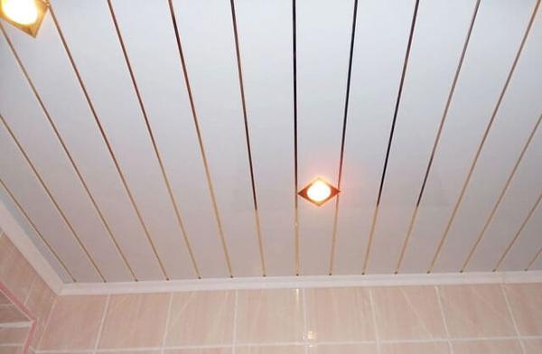 подвесной потолок для ванной комнаты