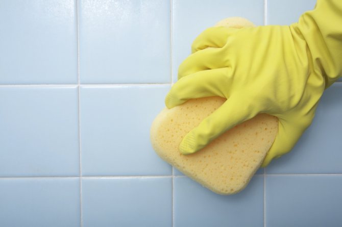 Как отмыть плитку в ванной от налета: средства для чистки кафеля