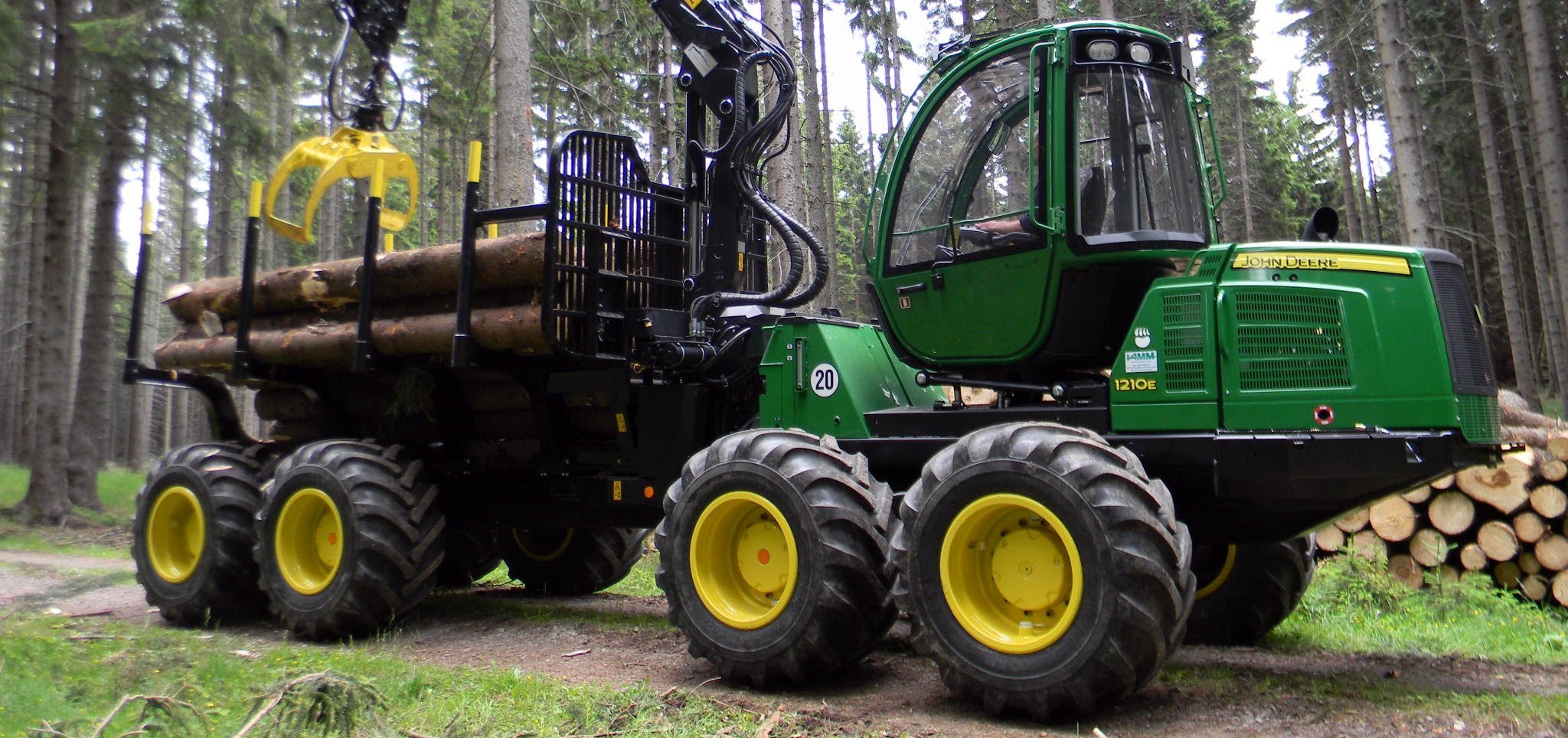 Трелевочные машины: незаменимое оборудование для лесозаготовительной промышленности